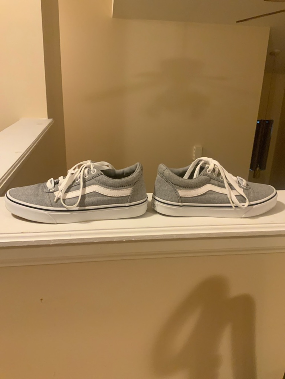 Vans - Picture 6 of 7